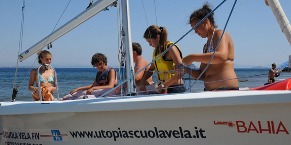 Vacanze Blu ragazzi Isola d'Elba con la scuola di vela Utopia